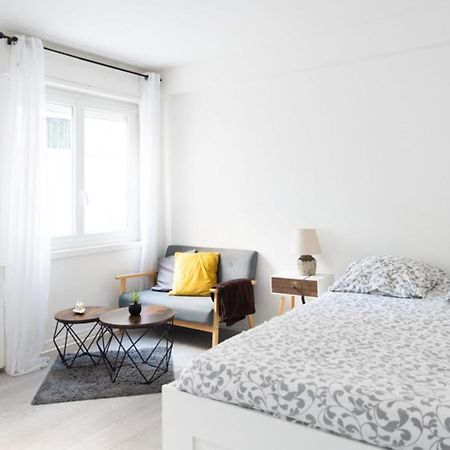 Spacious Studio In The Center Of Montmartre Paris Exterior foto